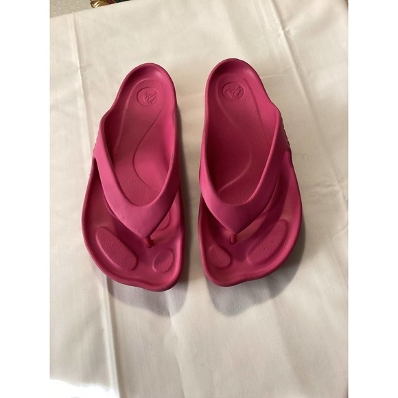 crocs summer soft  rubber slippers - Picture 1 of 3